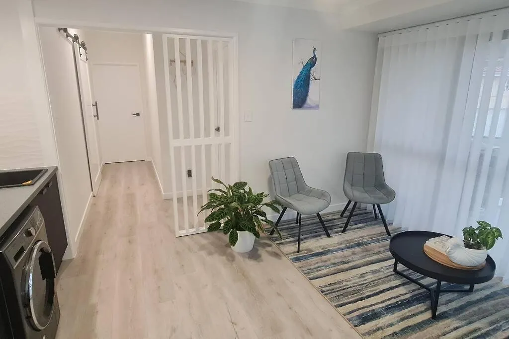 Beach Apartment Yeppoon - Aray At Cooee Bay - Apt B