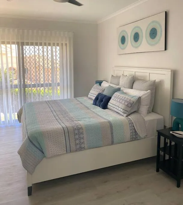 Casa de Férias Beach Apartment Yeppoon - Aray At Cooee Bay - Apt B