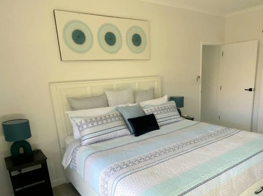 Beach Apartment Yeppoon - Aray At Cooee Bay - Apt B