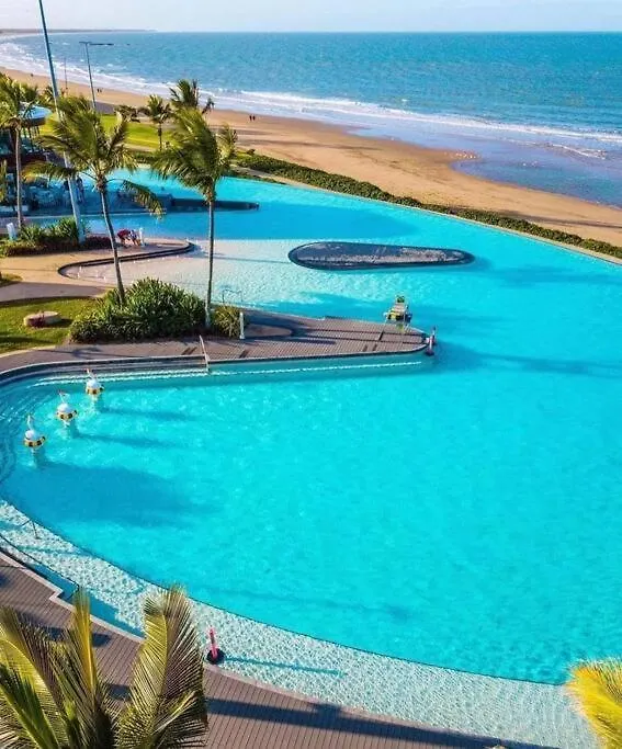 Beach Apartment Yeppoon - Aray At Cooee Bay - Apt B